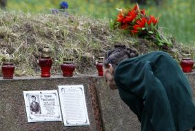 Літня жінка