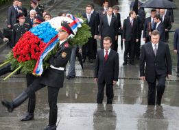 Viktor Yanukovich and Dmitriy Medvedev