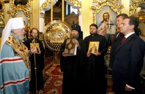 Metropolitan Vladimir, Dmitry Medvedev and Viktor Yanukovich