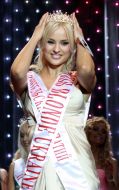 Учасниця конкурсу краси ”Miss Blonde Ukraine 2010”