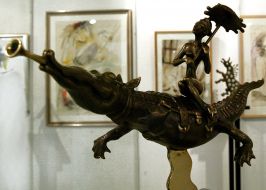 Sculpture ”Sentimental trip on a replete crocodile”