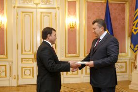 Viktor Yanukovich and Nurberdi Amanmuradov