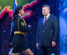 Віктор Янукович вітає прикордонників