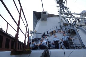 Crew of frigate ”Niedersachsen“