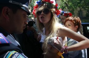 Сотрудник милиции