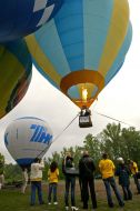 Flying hot air balloons