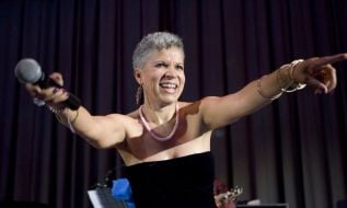 Арлі Леонард