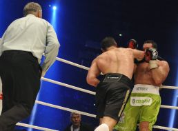 Vitaliy Klichko and Albert Sosnovski