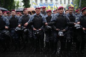 Митинг против визита Януковича