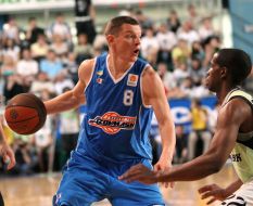 Aleksandr Skutelnik and Derrick Zimmerman