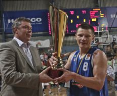 Aleksandr Skutelnik and Aleksandr Volkov