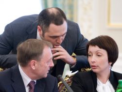 Alexander Lavrynovych, Andrew Portnow and Helena Lucas