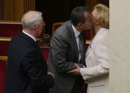 Andrey Klyev, Nikolai Azarov and Ekaterina Vaschuk