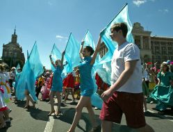 Карнавальное шествие детского творчества