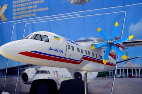 Model of airplane AN-140