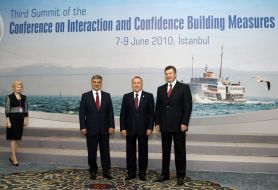 Виктор Янукович, Абдулла Гюль и Нурсултан Назарбаев