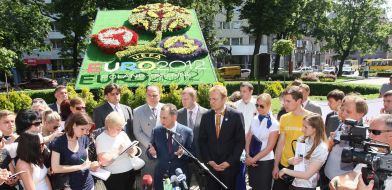 Opening of floral flowerbed in the form of Euro-2012 logotype