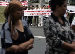 Peaceful mass meeting participants