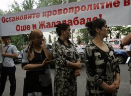 Peaceful mass meeting participants