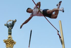 Pole vault