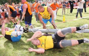 Members of Ukraine and Europe national teams on Strongman