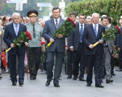Vladimir Litvin, Viktor Yanukovich and Nikolai Azarov