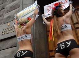 Активистки женского движения ”FEMEN”