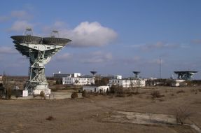 Antennas center for space communications