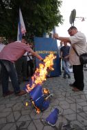 Спалення прапора НАТО