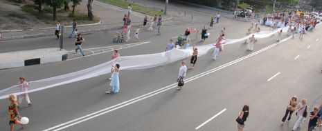 The biggest wedding veil in Ukraine