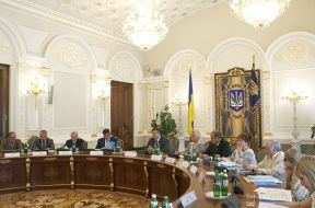 Participants of Public humanitarian advice meeting