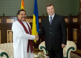 Viktor Yanukovich and Makhindi Radzhapaksi