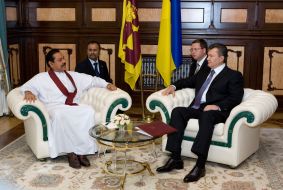 Viktor Yanukovich and Makhindi Radzhapaksi