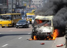 Пожар в микроавтобусе