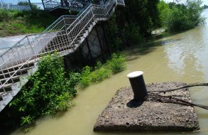 Затоплена набережна