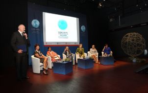 Meeting on Democracy