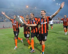 Dario Srna, Alex Teixeira, Douglas Costa and Luiz Adriano