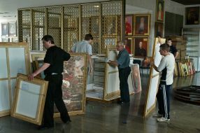 Демонтаж выставки