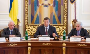 Николай Азаров, Виктор Янукович и Владимир Литвин