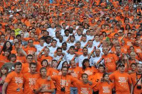 FC «Shakhtyor» (Donetsk) players with fans