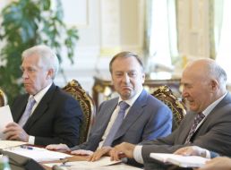 Aleksandr Lavrinovich, Vladimir Stelmah and Aleksandr Medvedko