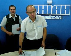 Valentin Badrak and Aleksandr Harchenko