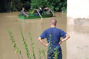 Співробітники МНС