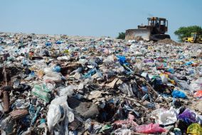 Reclaiming on a landfill