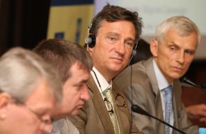 Marcin Swiecicki and Olivier Adam