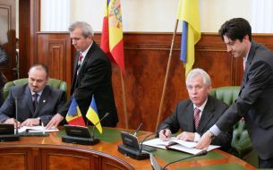 Valeriu Zubko and Aleksandr Medvedko