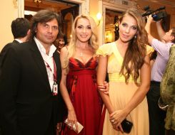 Vitaly Borysyuk, Olga Sumskaya and Antonina Papernaya (Sumskaya)