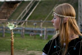 A girl dressed as ”Elf”