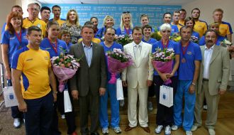 Члени національних збірних команд з волейболу сидячи