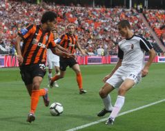 Alex Teixeira and Vitaliy Vitsenets